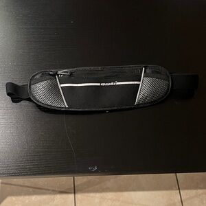 (NWOT) Marika Black and Gray Belt Bag for Men